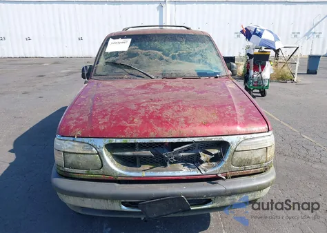 1998 Ford Explorer Eddie Bauer/Limited/Xl/Xlt from USA, damaged, VIN 1FMZU34E1WZA96076